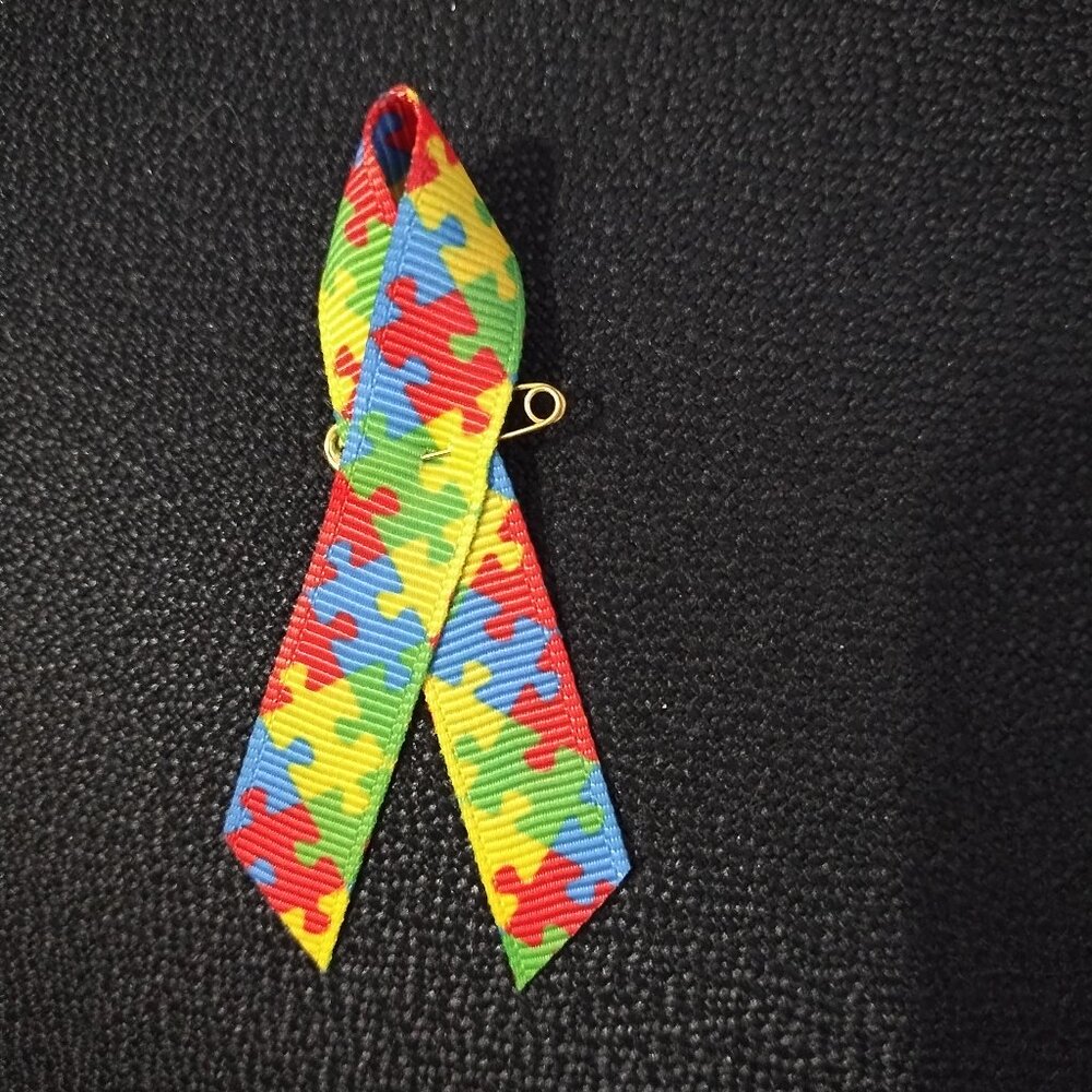 1000 pcs | Puzzle Piece Autism Awareness Ribbon Pins